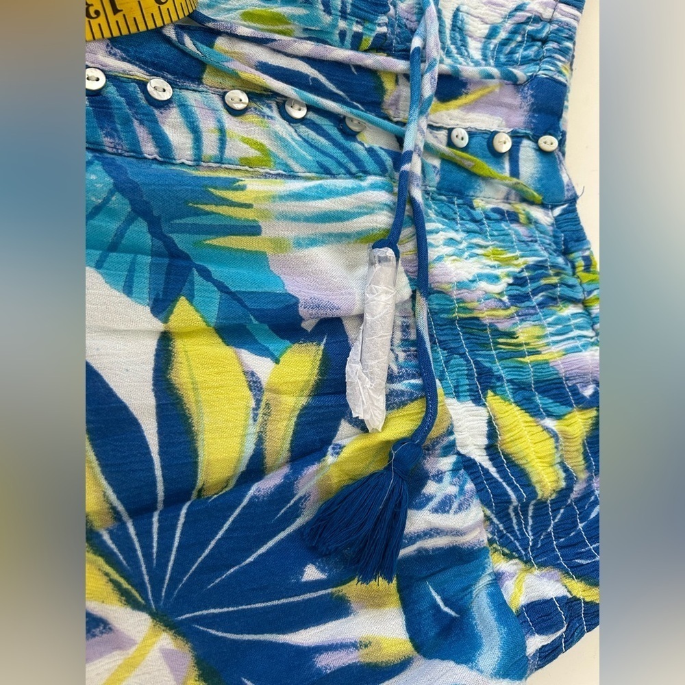 NWOT LIFE STYLE TROPICAL HI/LOW SKIRT. SMOCKED WAIST, BUTTON DETAILING Sz. M - Picture 3 of 7